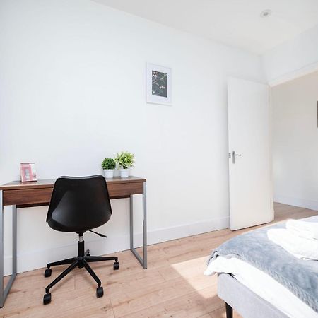 Berwick Street Central Apartments Londra Esterno foto